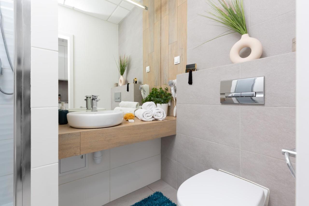 Apartments Varsovia Kasprzaka By Noclegi Renters 外观 照片